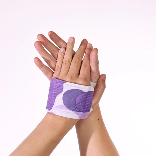 Attractive Self-Heated Hand Warmer for Winter Outdoor Activities Thermal Equipment Product